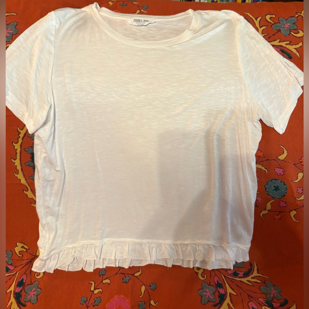 Double Zero White Ruffle Hem Short Sleeve Tee